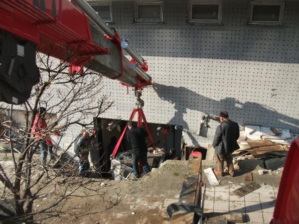 EMAR MAK.VİNÇ LE BODRUMA İNDİRİLMESİ.