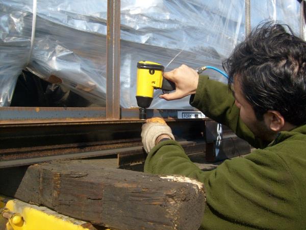 Ryobi sandık sökümü havalı tabanca ile.