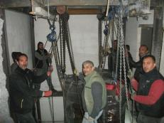 EMAR &#304;N&#304;YOR CARASKALLARLA EK&#304;P HAZIR.