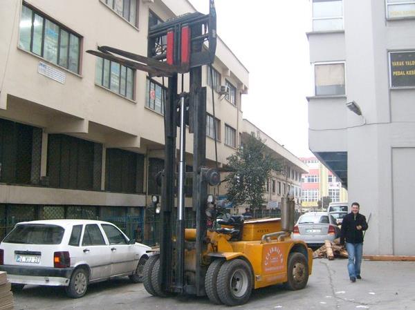 8 tonluk hyster kiralık forklift.