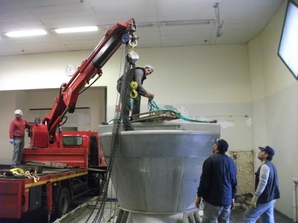 MİKSERİN VİNÇ VE CARASKALLA İNDİRİLMESİ.