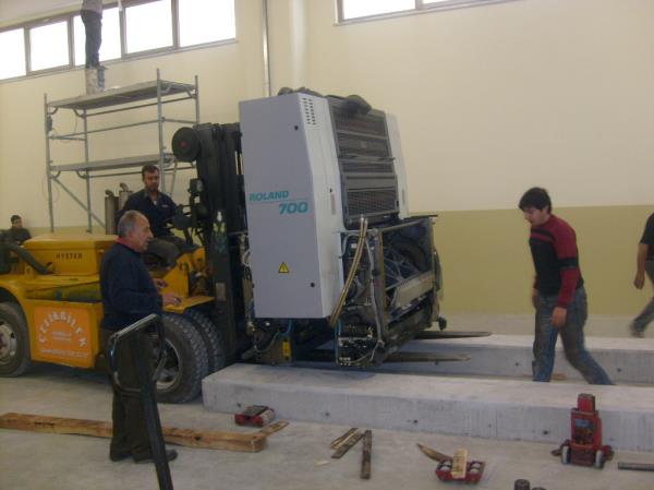 Roland 705 sete konulması.