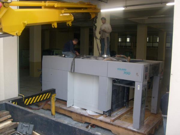 Güzel sanatlar matbaasına gelen Roland 705 indirilmesi.